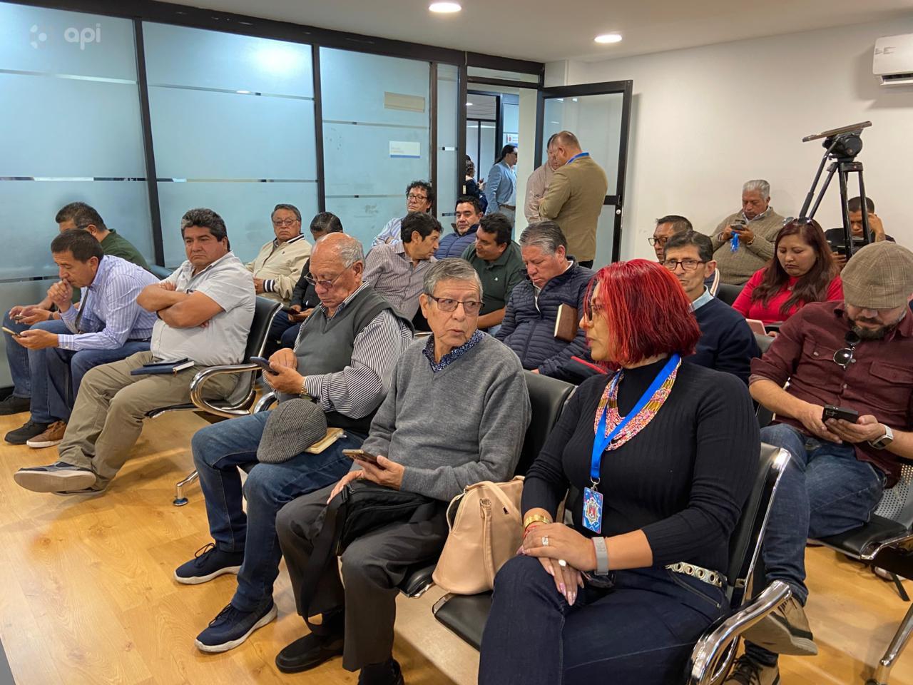 Quito: Transportistas tomaron decisión tras reunión en Municipio