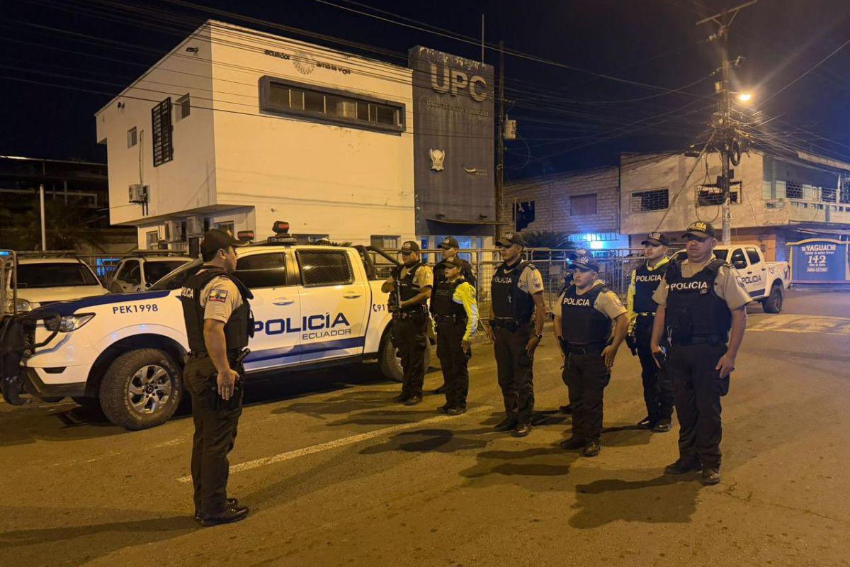 Al menos 40 personas detenidas en la primera noche del toque de queda ...