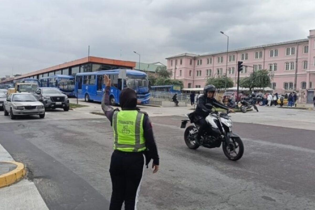 Pico y placa en Quito: restricciones para el martes 5 de mayo y suspensión durante feriado laboral