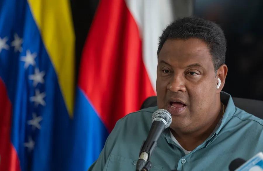 Excarcelan a 25 presos políticos en Venezuela esta semana