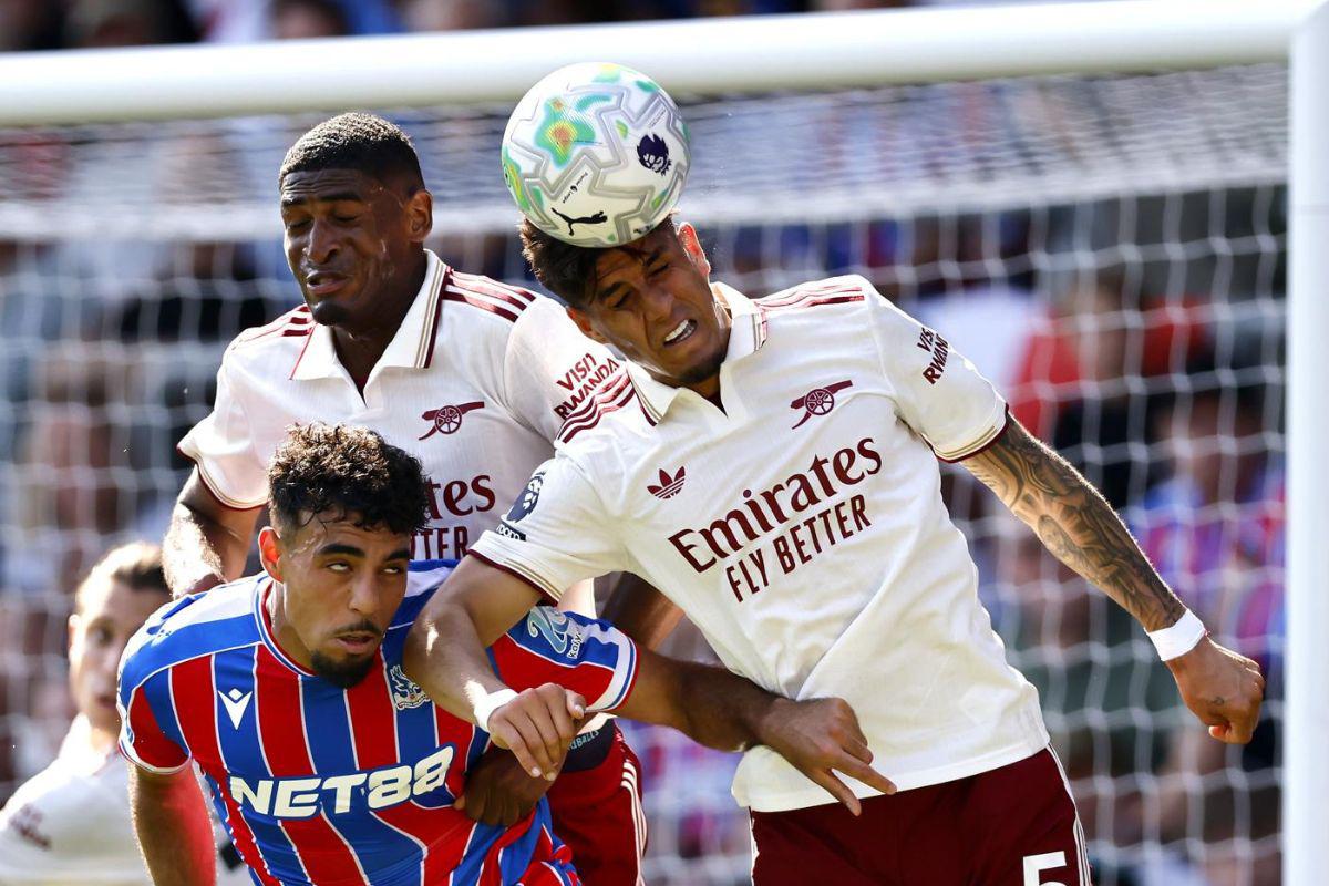 Piero Hincapié y el Arsenal levantaron el trofeo de la Premier League