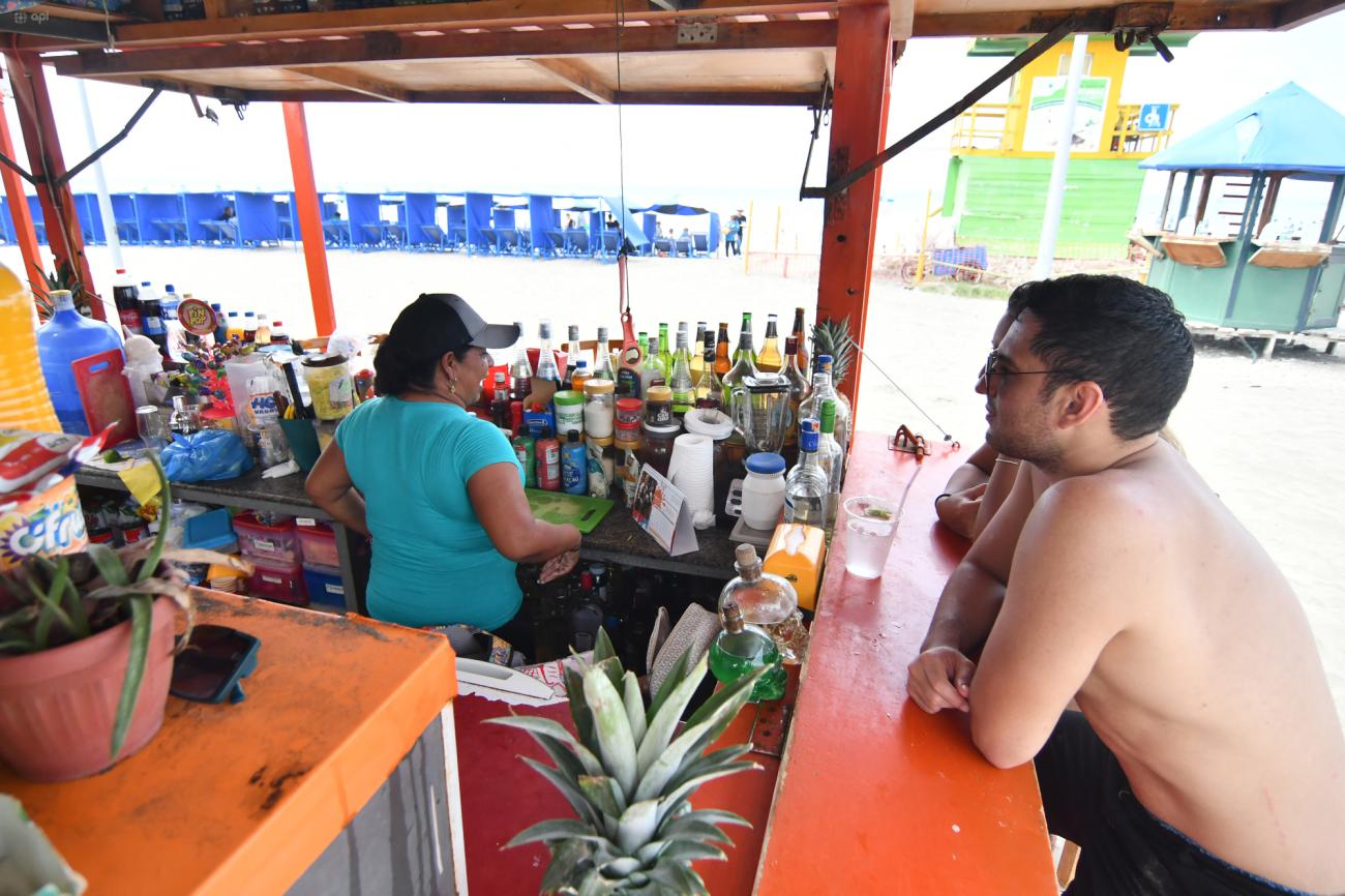 Gobierno reduce el IVA al 8% en turismo durante el feriado del 24 de Mayo