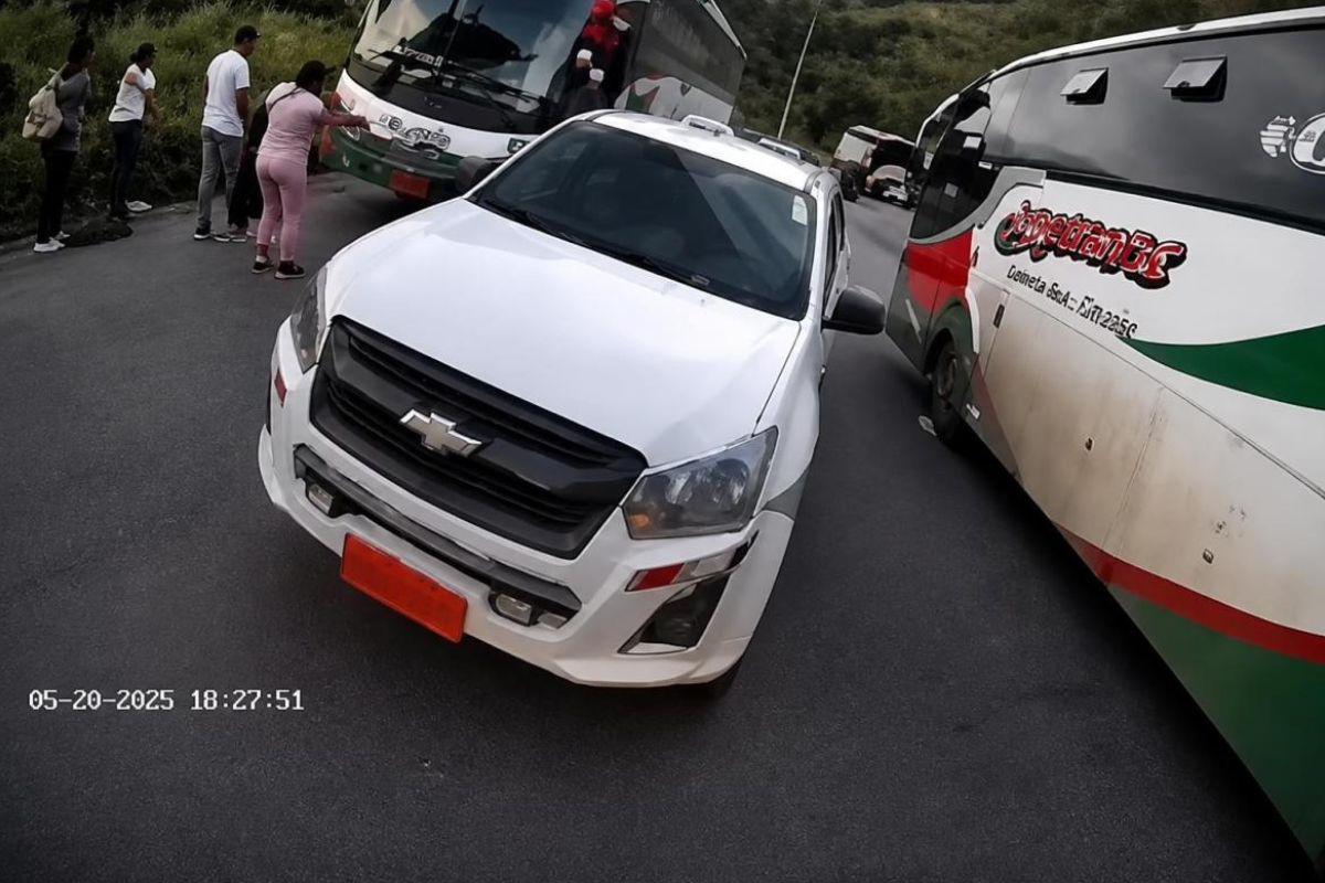 Impactante video muestra cómo ocurrió el choque múltiple en la vía Zamora-Yantzaza
