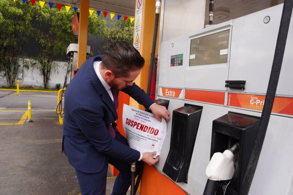 Gasolinera de Quito fue suspendida por la Agencia de Control de Hidrocarburos