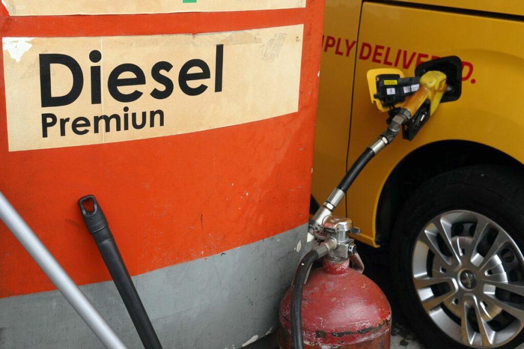 Ajuste de contratos busca equilibrar costo del diésel en Ecuador