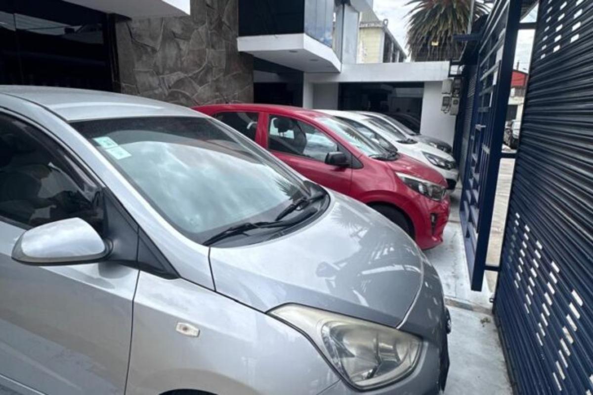 Quito: AMC clausura dos concesionarias de vehículos