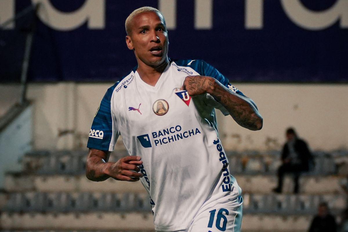 Deyverson silencia a las críticas y se disculpa con la hinchada de Liga de Quito