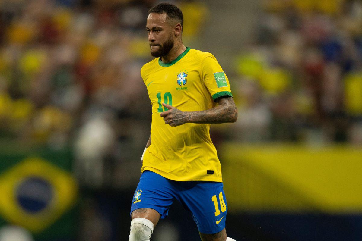 Neymar sufre lesión a menos de un mes del Mundial