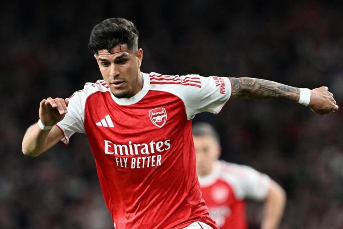 Arsenal ganó y Piero Hincapié acaricia la Premier League