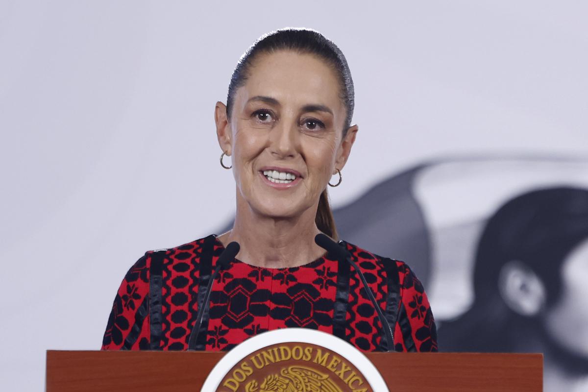 Claudia Sheinbaum evita aclarar dónde verá el partido del Mu