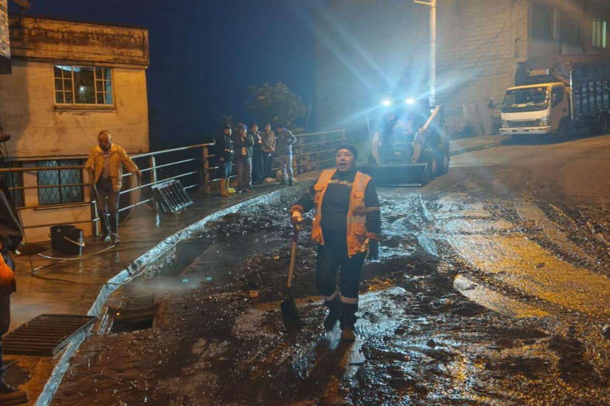 Lluvias en sur de Quito provocaron el desbordamiento de queb