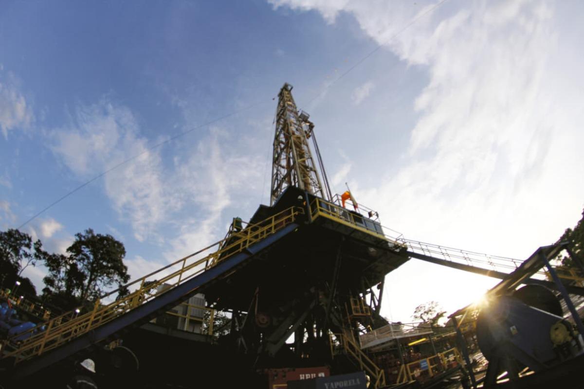 Nuevo pozo en Campo Auca eleva la producción nacional de petróleo