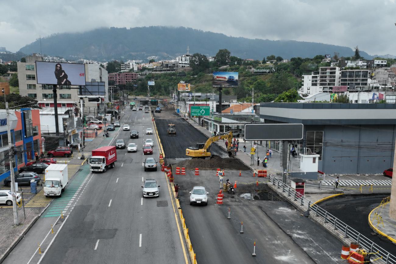 Cierre de avenida Guayasamín, en Quito por trabajos de asfaltado