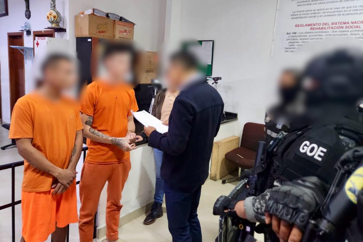 Investigan presunta red de robo de vehículos que operaría de
