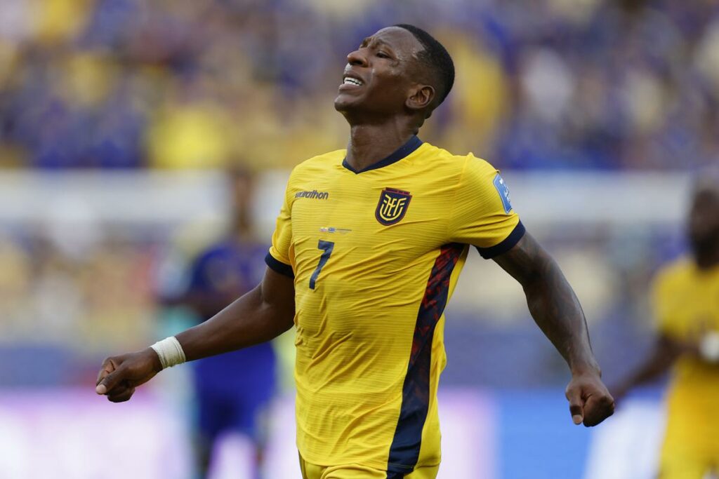 Pervis Estupiñán con la Selección de Ecuador en el Mundial de 2026.