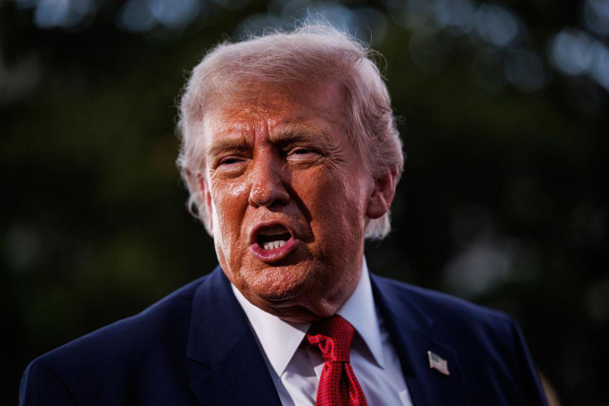 Donald Trump endurece control sobre inteligencia artificial