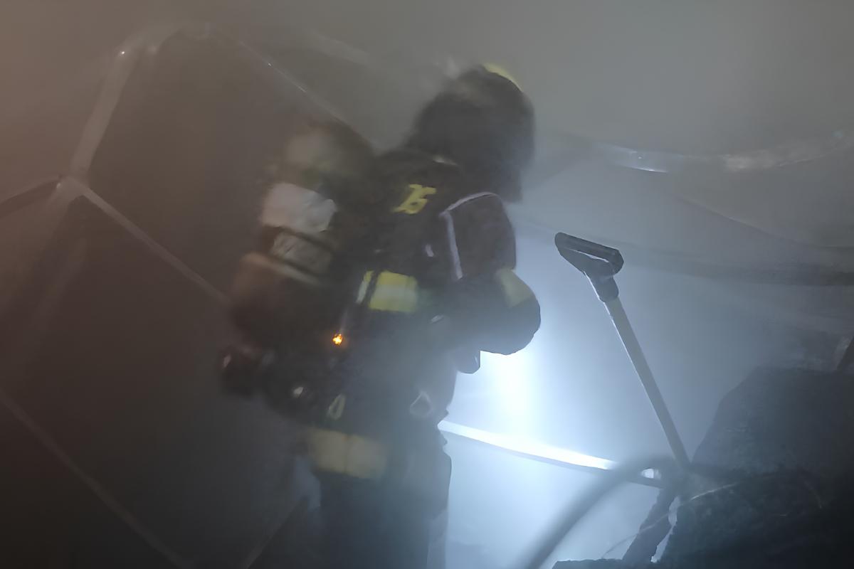 Incendio en Quito causó daños en una vivienda y pé