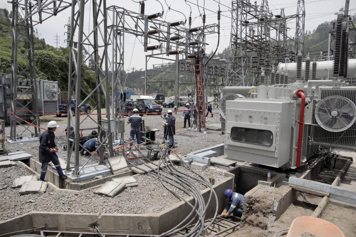 Gobierno refuerza infraestructura eléctrica de Quito