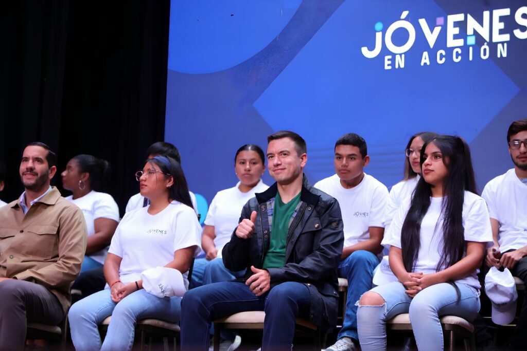 Gobierno amplía ‘Jóvenes en acción’ a 150 000 beneficiarios