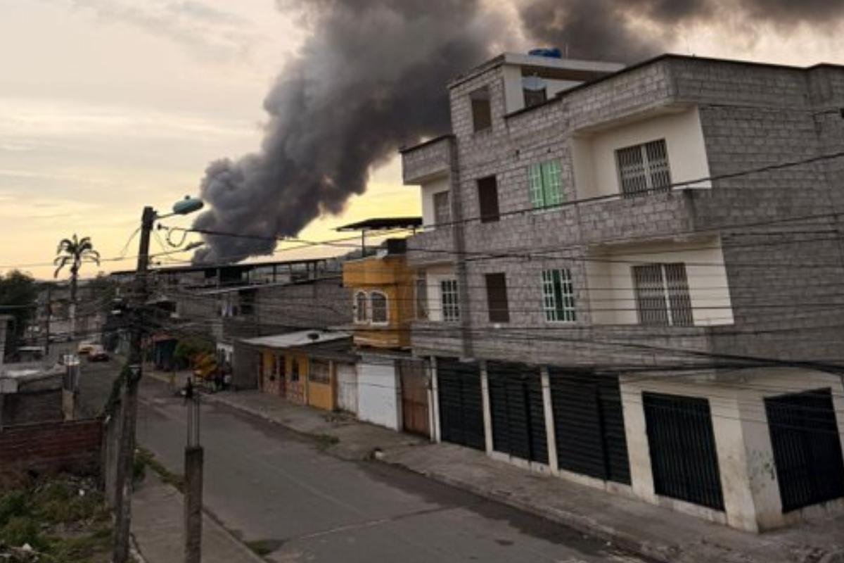 Incendio en Termoesmeraldas afecta torre de enfriamiento