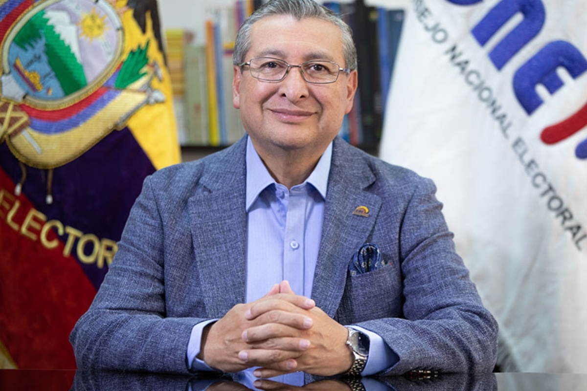 José Cabrera es designado como nuevo presidente del CNE