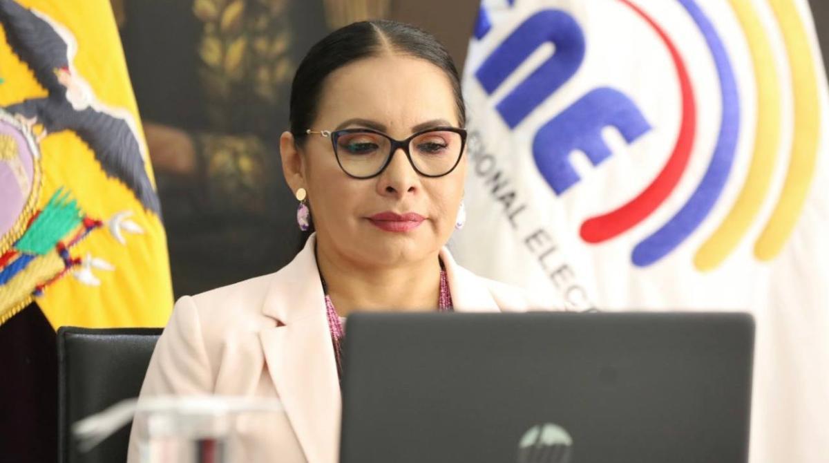 Diana Atamaint convoca nueva sesión del CNE en med