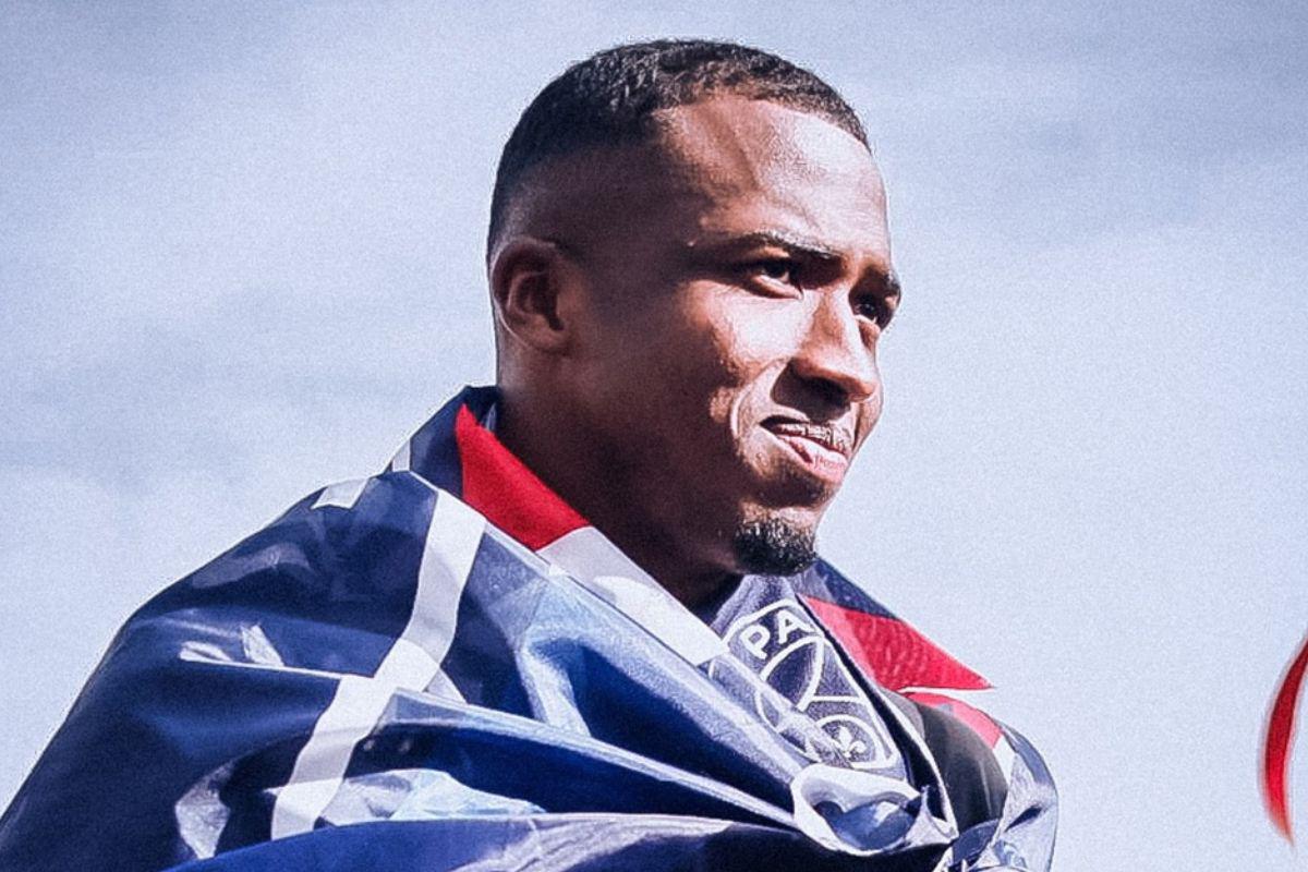 Willian Pacho tiene una calle con su nombre en París