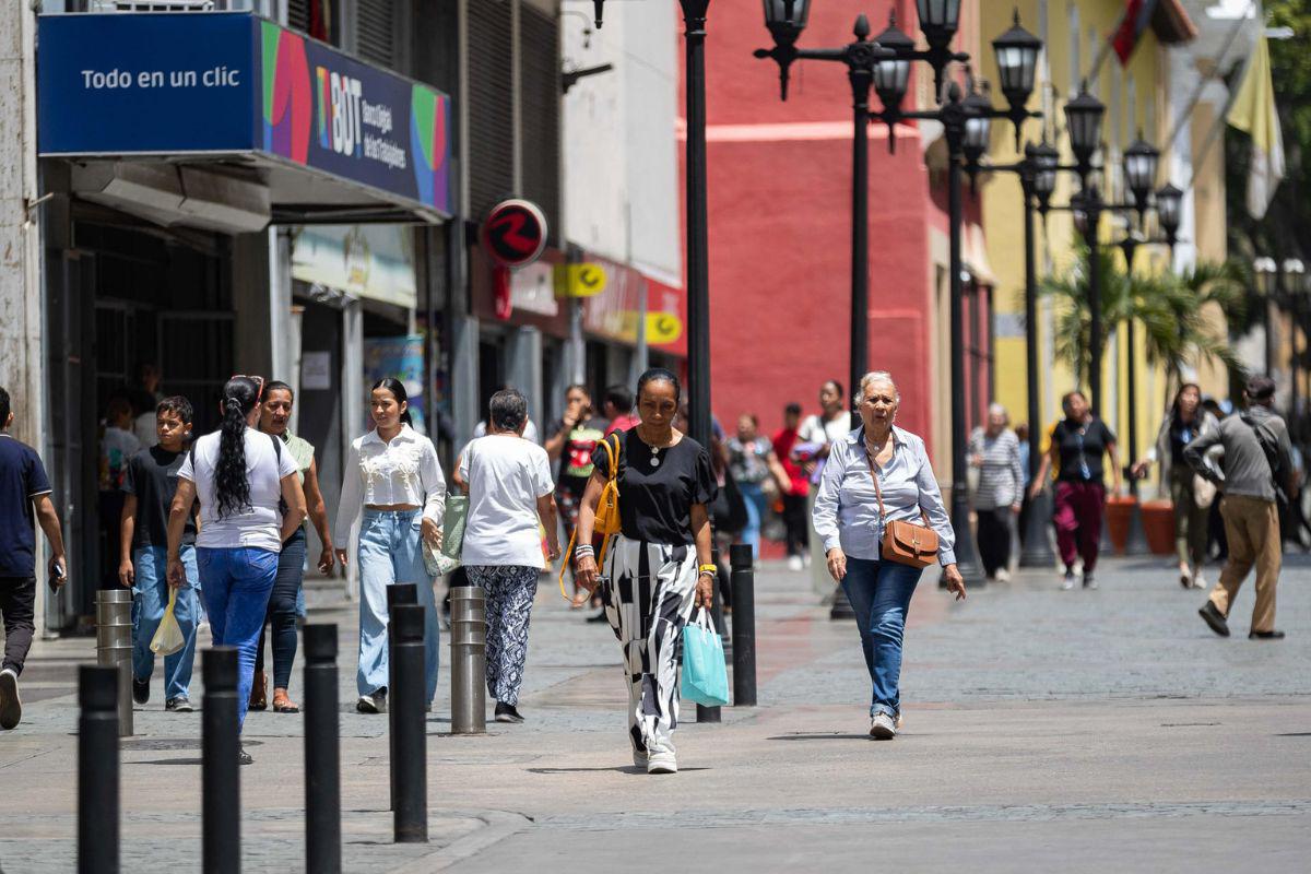 Cinco meses sin Maduro: Venezuela espera mejoras económicas y políticas