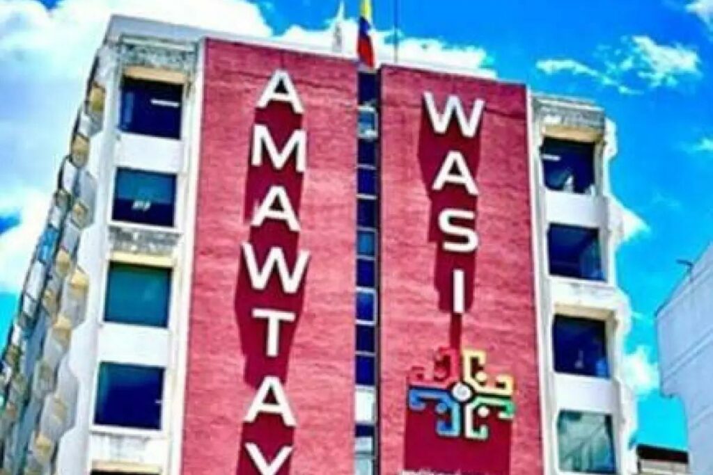 CES interviene la Universidad Amawtay Wasi por segunda vez