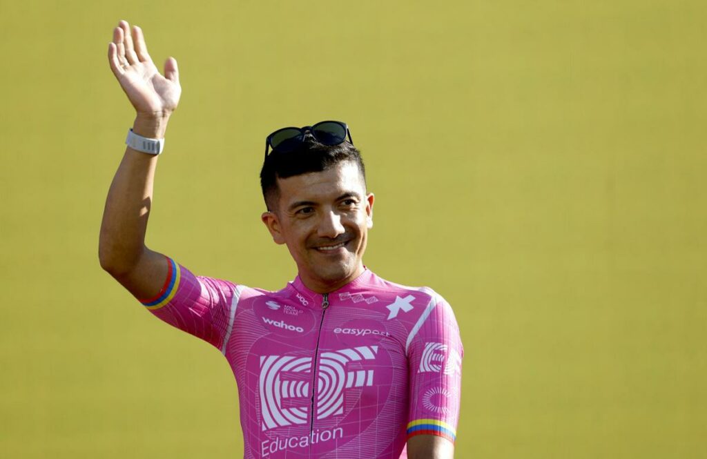 Richard Carapaz en el Tour de Francia con el EF Education Easy Post.