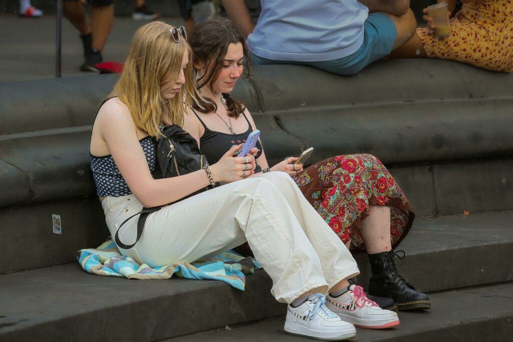 celulares adolescentes