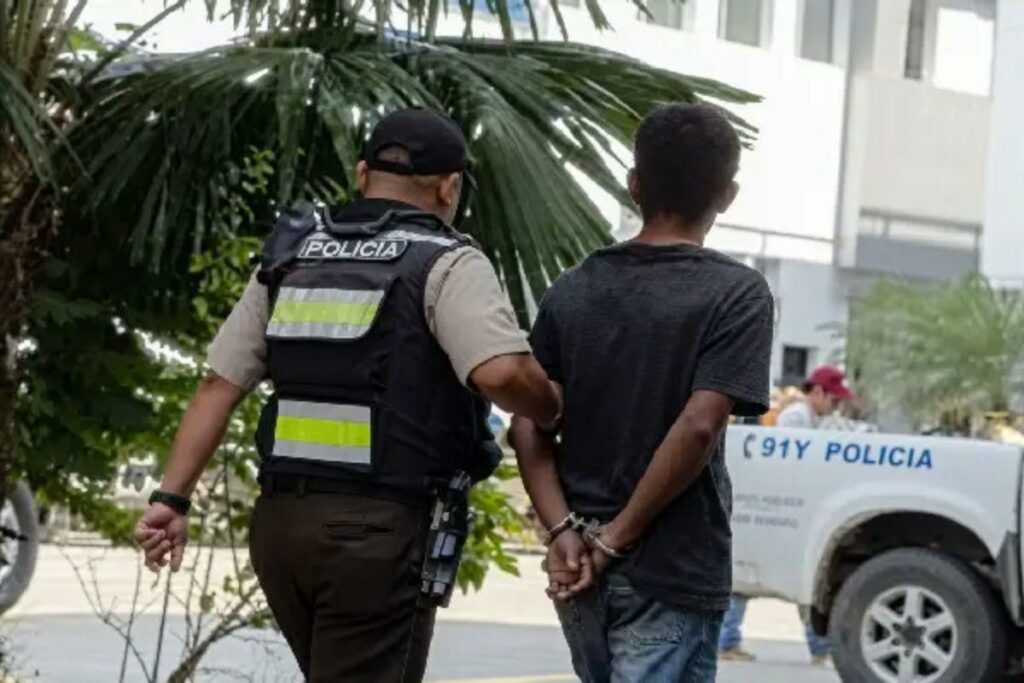 El sentenciado cometió el delito en el cantón Déleg, Cañar.