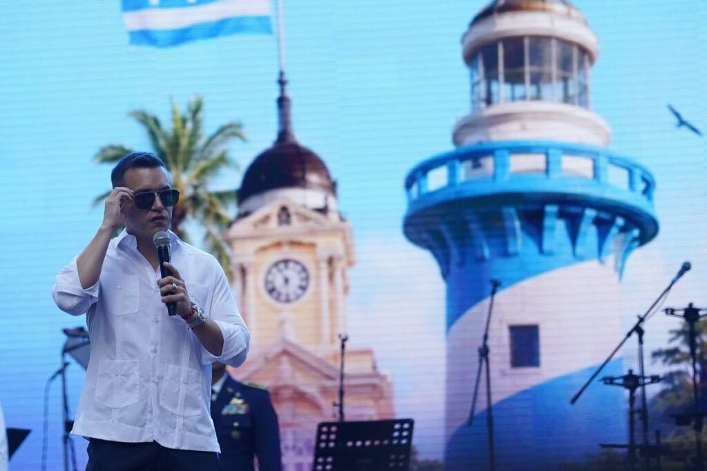 Daniel Noboa en la sesión solemne por la fundación de Guayaquil