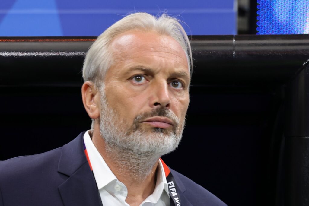 Sébastien Desabre, DT del Congo, en el Mundial de 2026 ante Inglaterra.
