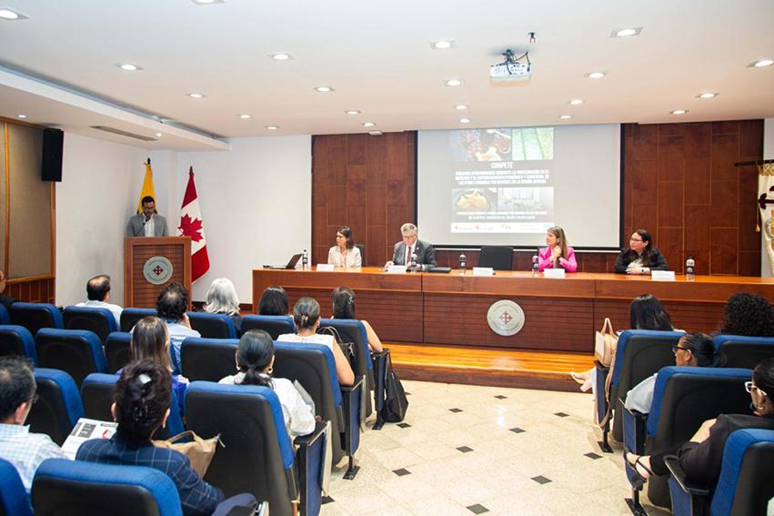 El proyecto COMPETE busca fortalecer las exportaciones y la competitividad de PYMES hacia Canadá.