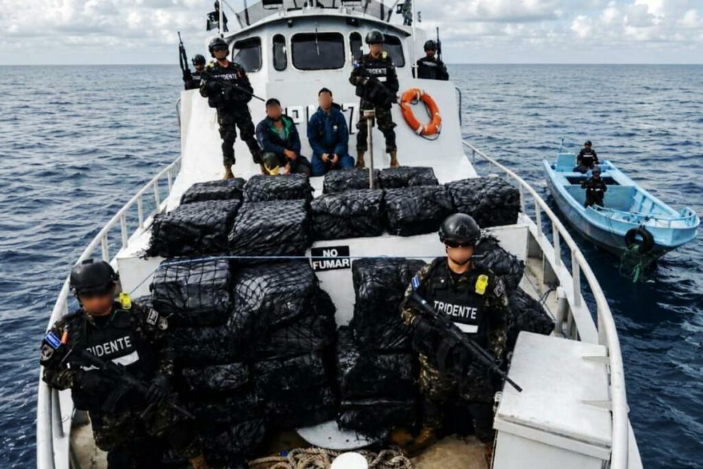 Ecuador operativo internacional de decomiso de cocaína en el Pacífico