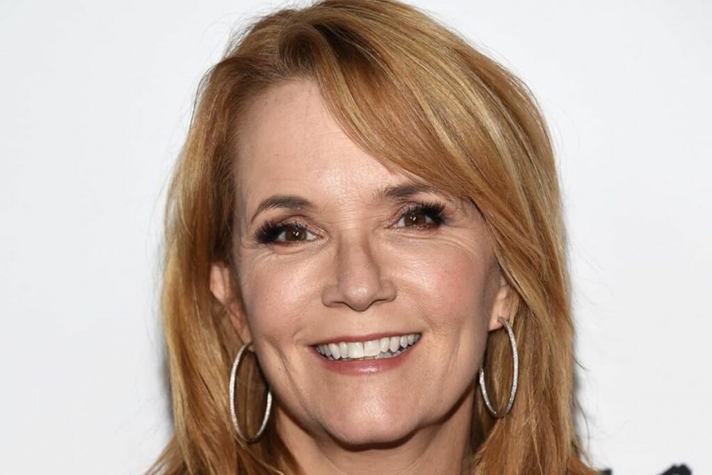 Lea Thompson interpretó a Lorraine Baines McFly, la madre de Marty McFly.