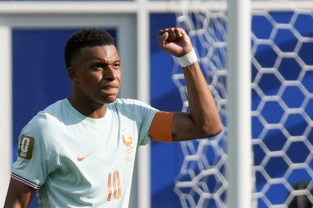 Kylian Mbappé tras anotarle a Marruecos en el Mundial 2026.