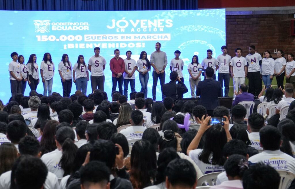 Daniel Noboa inauguró la tercera edición de Jóvenes en Acción, que beneficiará a 150 mil jóvenes en Ecuador.