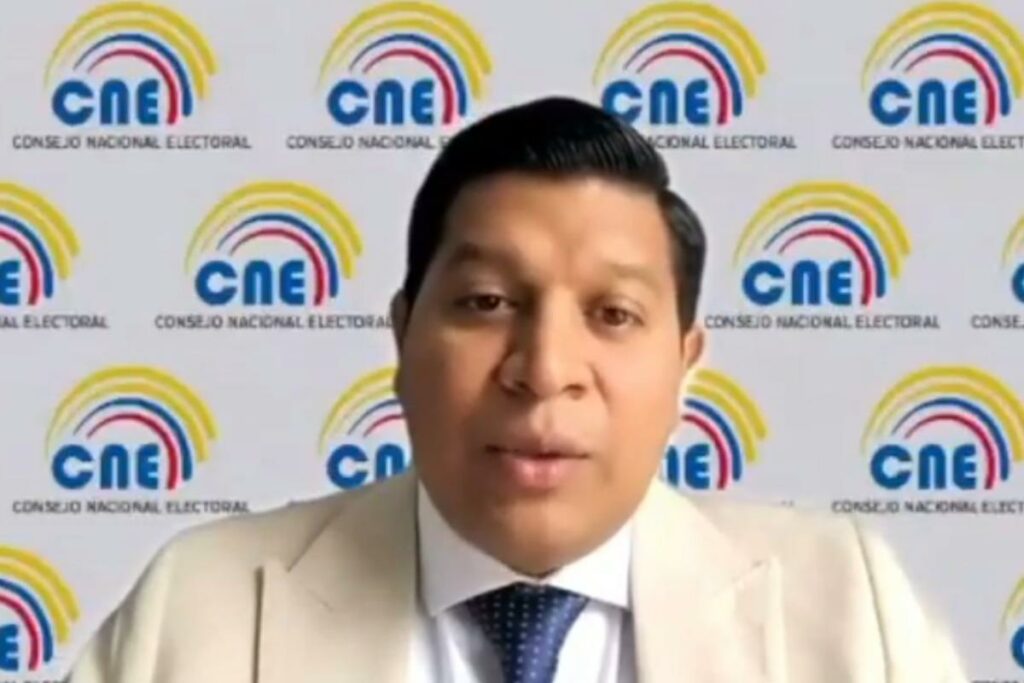 José Merino Abad se principaliza como vocal del CNE