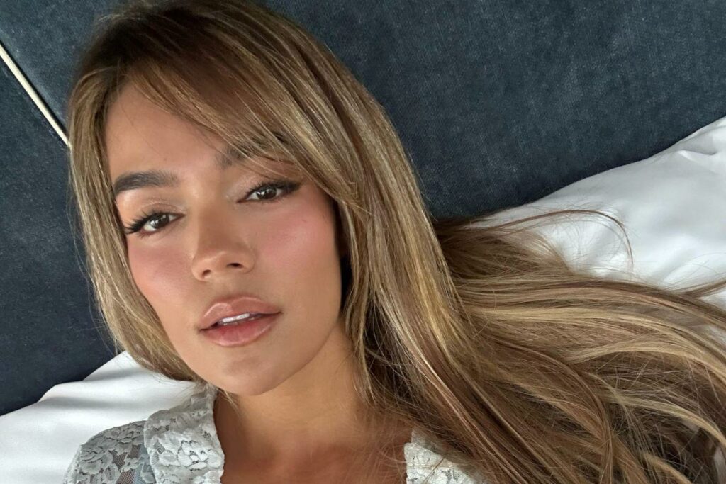 La artista colombiana Karol G.