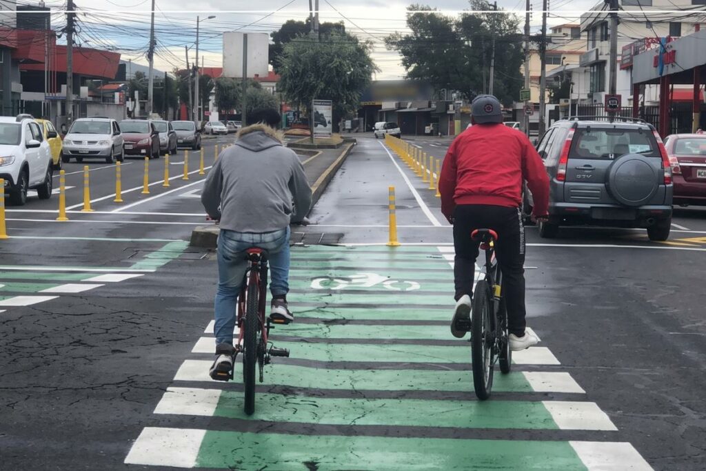ciclistas ecuador