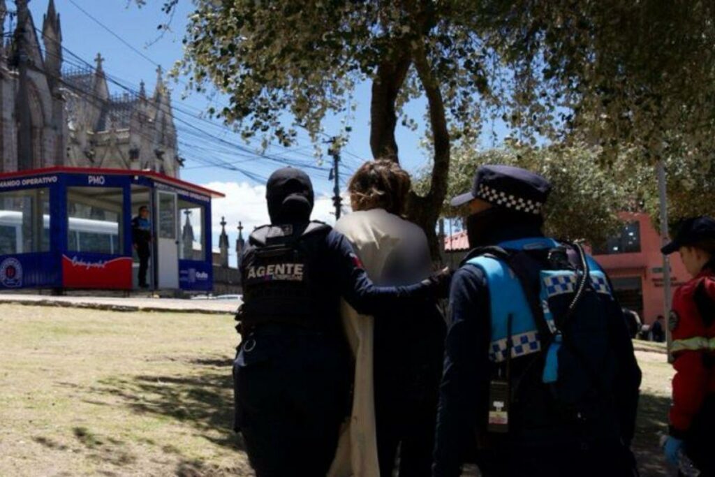 El Puesto de Mando rescató a la mujer en el parque de la Basílica.