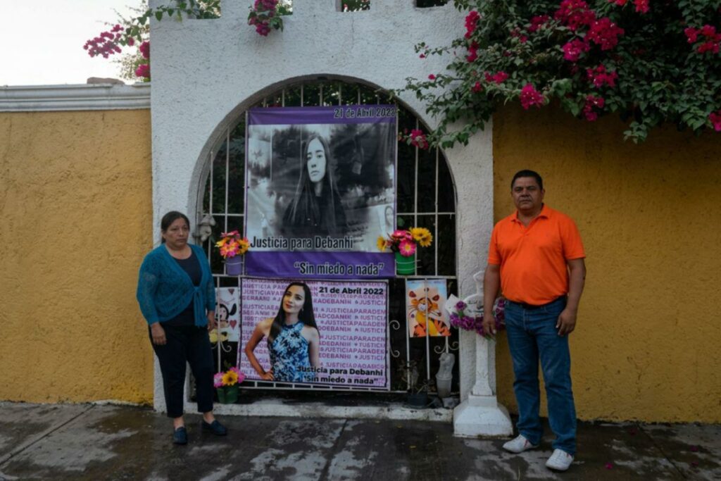 Los padres de Debanhi Escobar exigen justicia para su hija tras años del crimen.