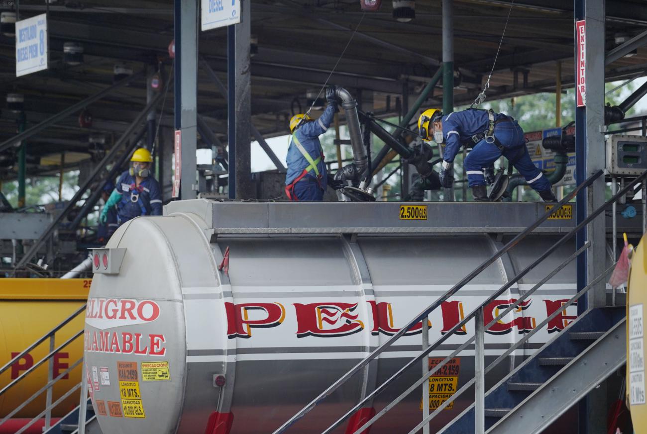 Gasolina y diésel bajarían en septiembre, este es el panorama en Ecuador