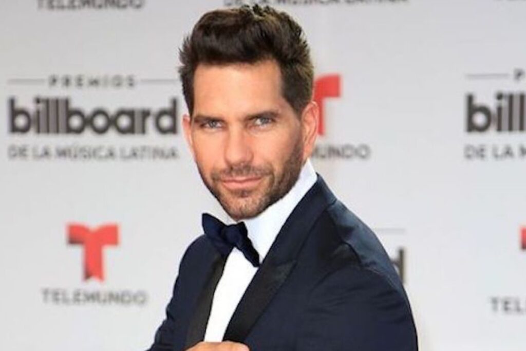 Actor mexicano-keniano de amplia trayectoria en cine y series de televisión.