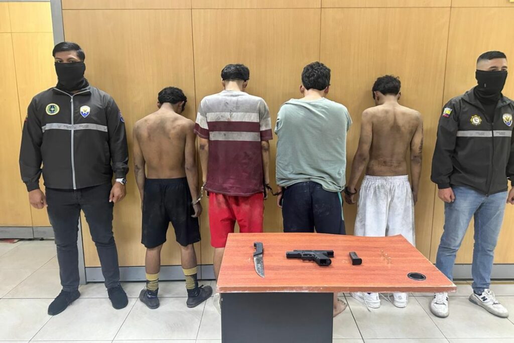 Cuatro personas fueron detenidas en el operativo en Durán.