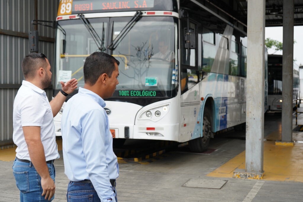 Este jueves 13 de agosto de 2026 arrancó el proceso de revisión vehicular en Guayaquil.