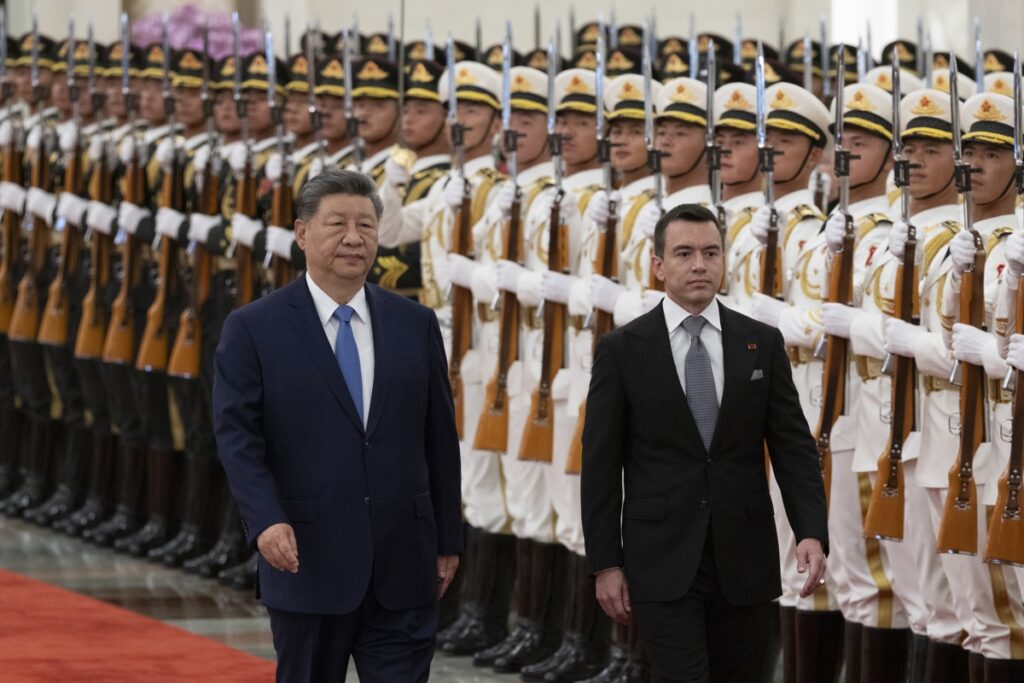 Daniel Noboa y Xi Jinping durante una reunión bilateral entre Ecuador y China en agosto de 2026.
