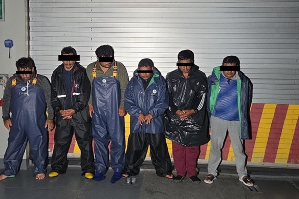 Tres ciudadanos ecuatorianos y tres mexicanos fueron capturados durante un decomiso de droga en el Pacífico.